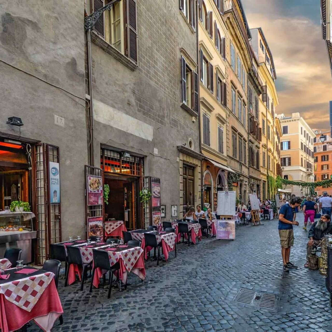https://movingmachine.com.au/wp-content/uploads/2017/10/restaurant-italian-6-1280x1280.jpg